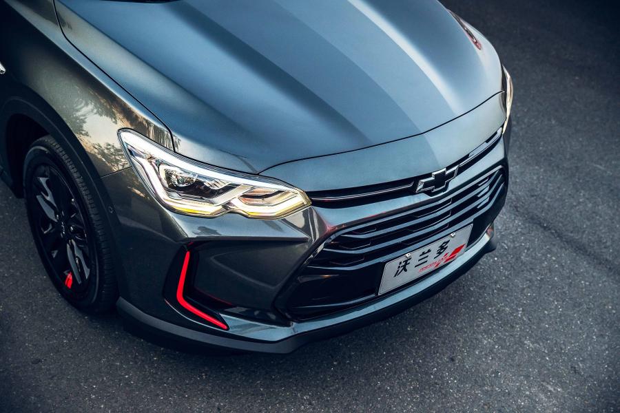 Детали экстерьера Chevrolet Orlando Redline 2018 года  (CN) (фото 13 из 16)